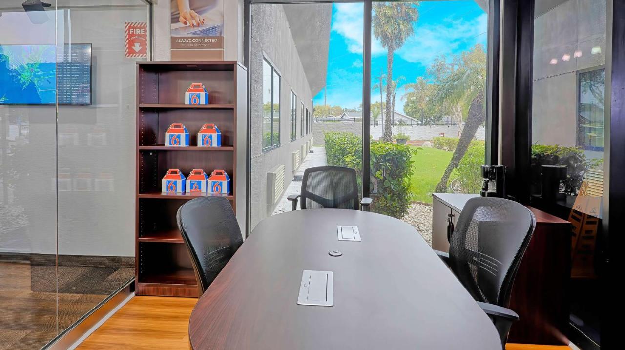 Motel 6-Los Angeles, Ca - Los Angeles - Lax Inglewood Dış mekan fotoğraf